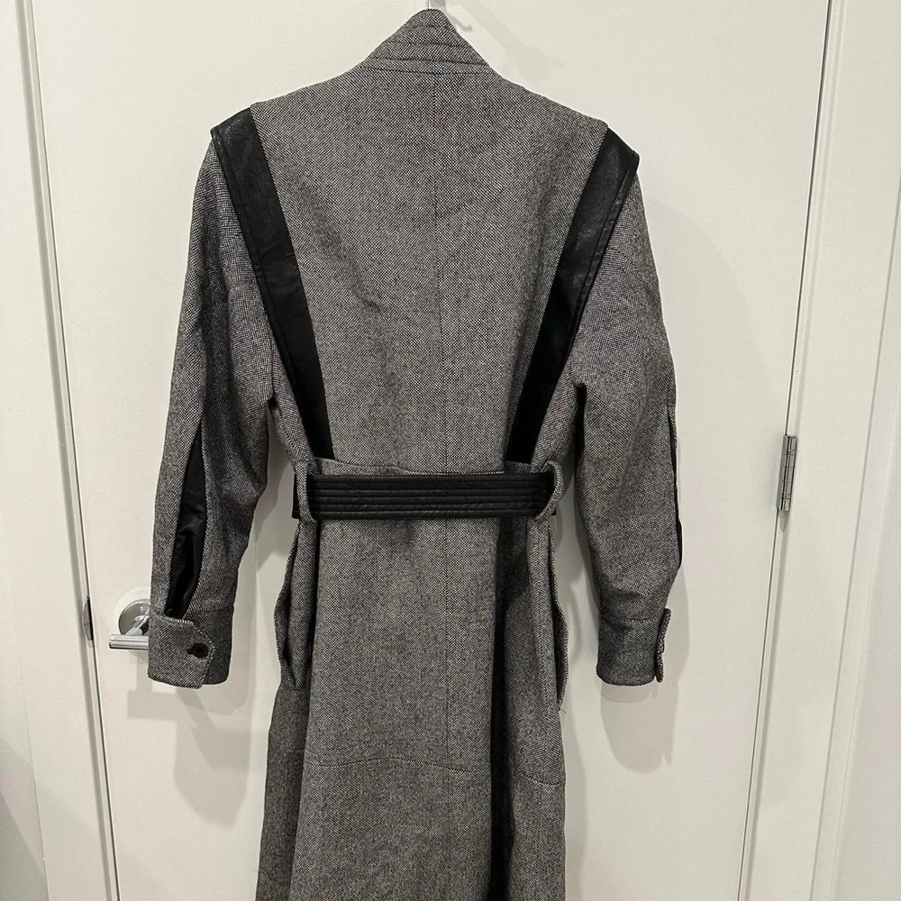 Wool coat - Picture 7 of 9